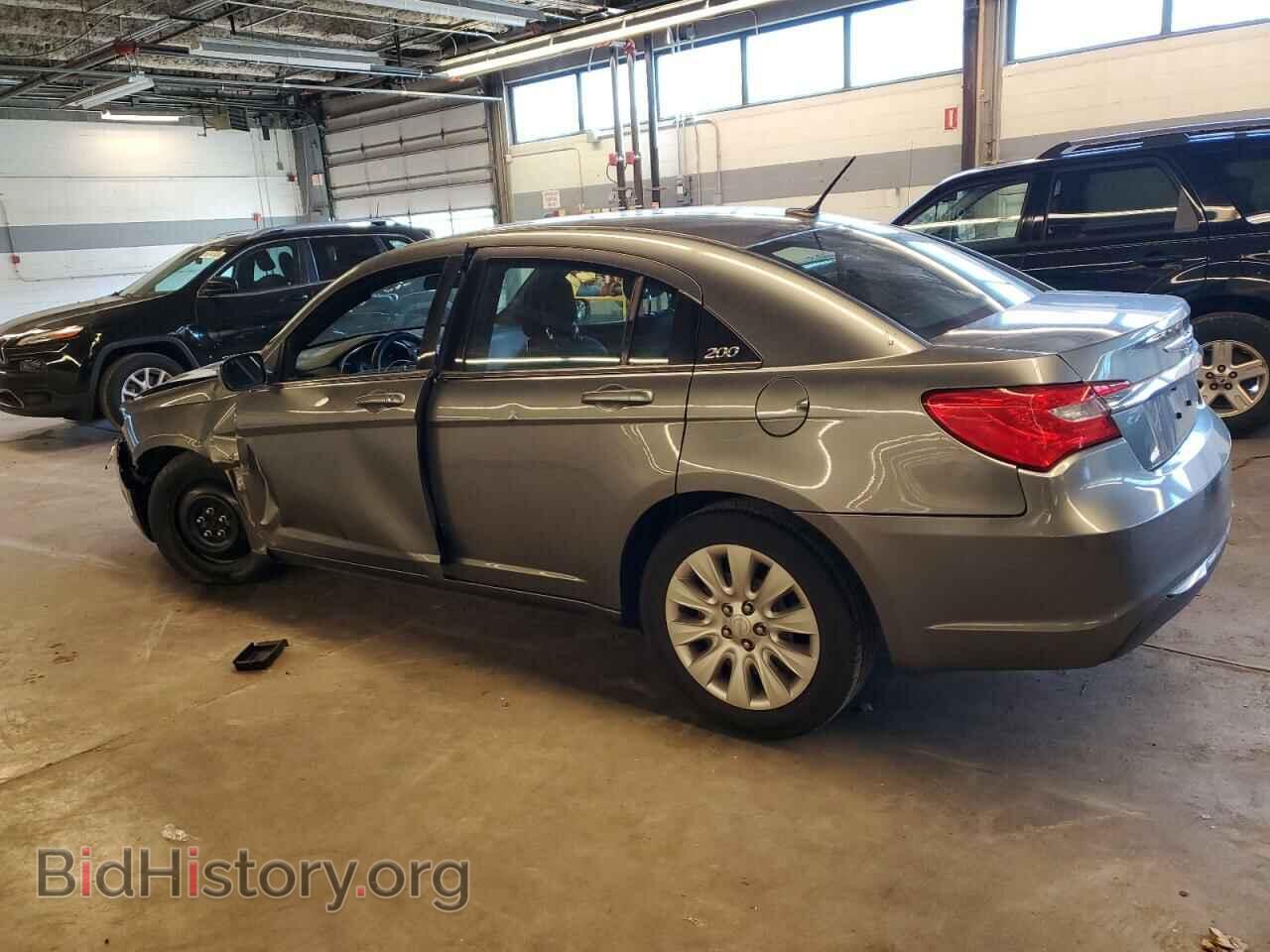 2012 CHRYSLER 200 - VIN: 1C3CCBAB6CN320872 - Фото 2