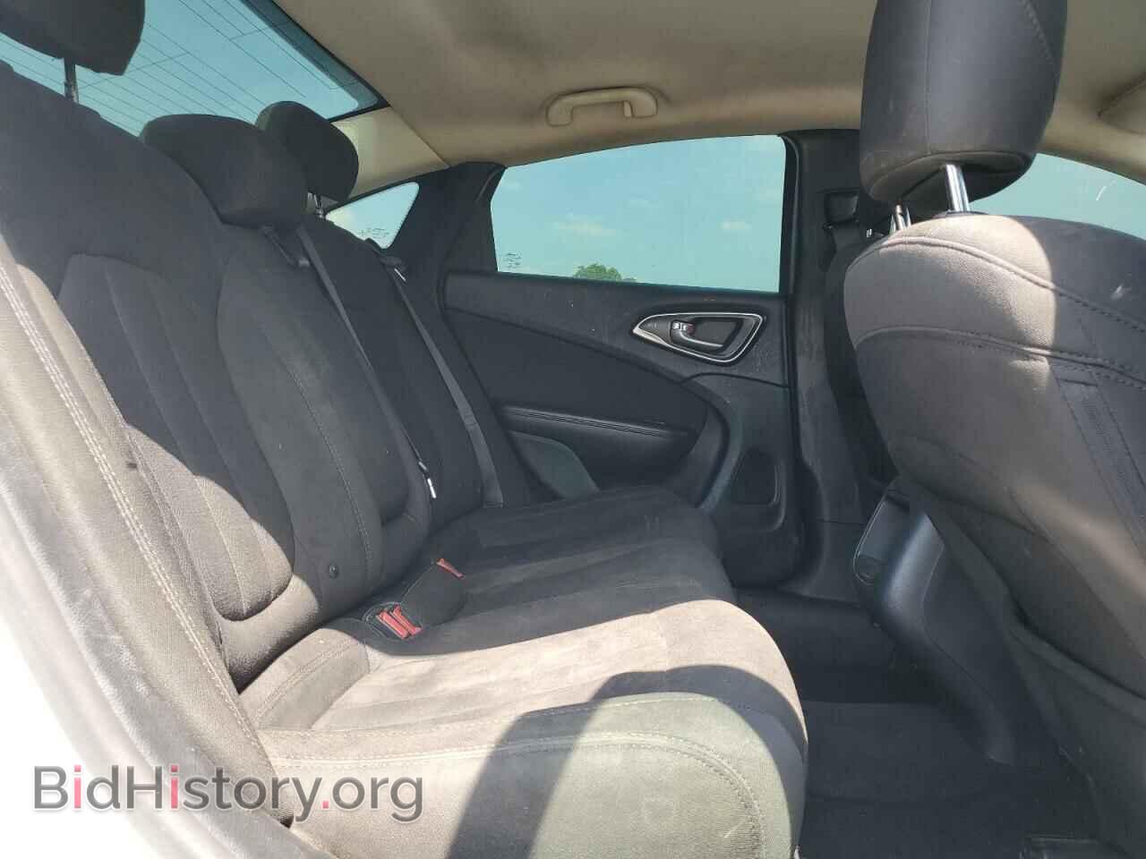 2015 CHRYSLER 200 - VIN: 1C3CCCAB6FN700949 - Фото 10