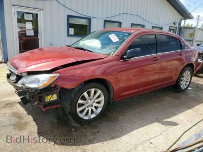 2013 Chrysler 200 Touring, maroon — VIN 1C3CCBBB4DN525218, Copart