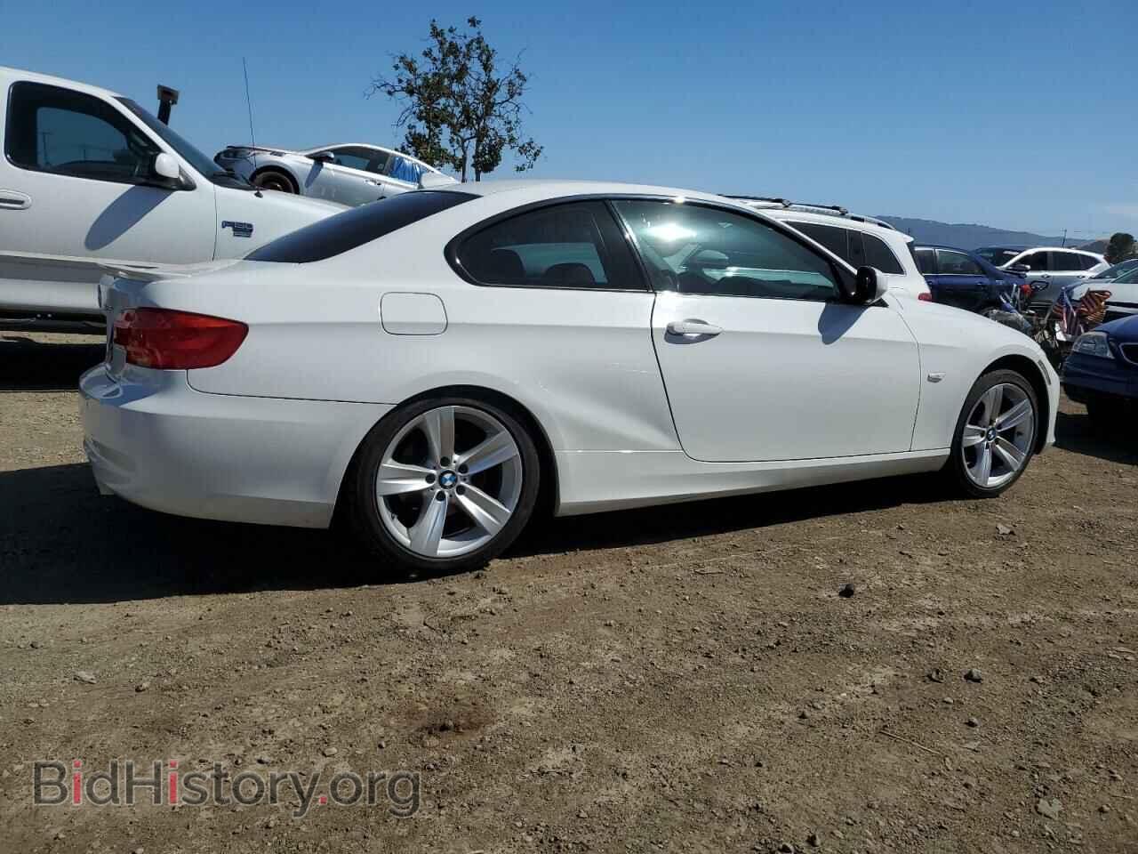 2011 BMW 3 SERIES - VIN: WBAKE5C56BE573552 - Фото 3