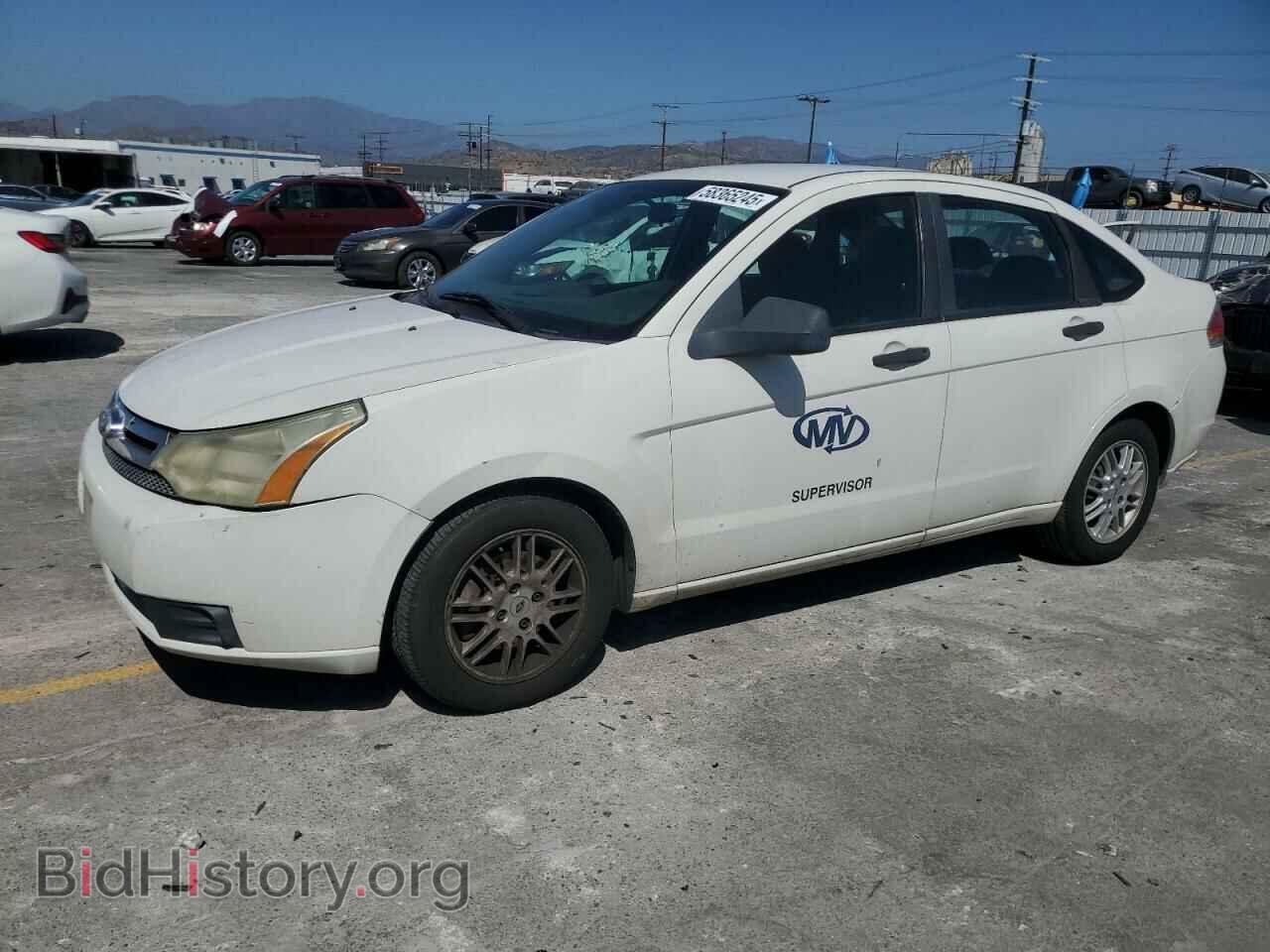 Photo 1FAHP3FNXAW258694 - FORD FOCUS 2010