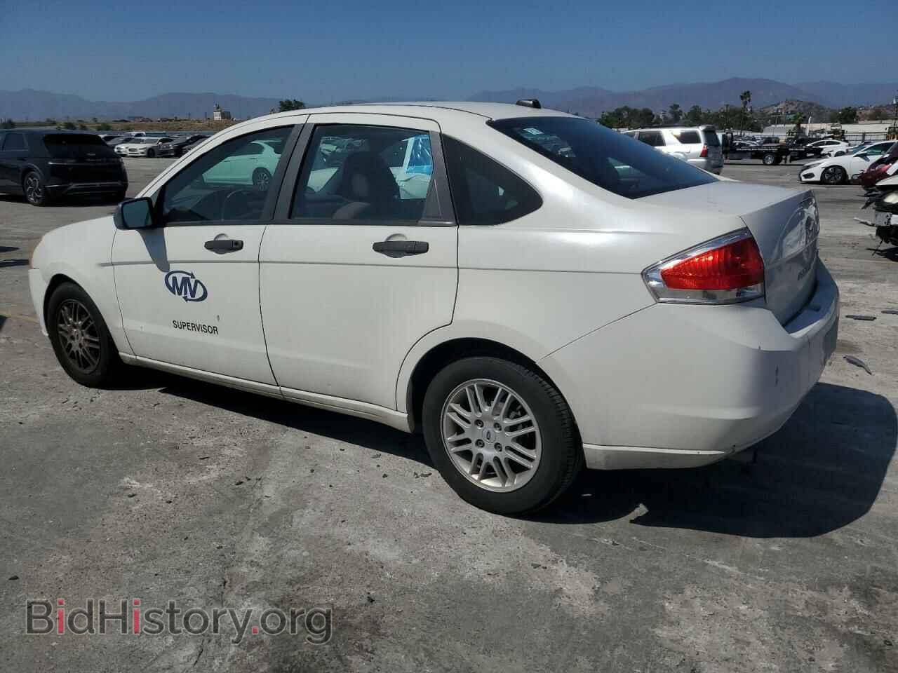 2010 FORD FOCUS - VIN: 1FAHP3FNXAW258694 - Фото 2