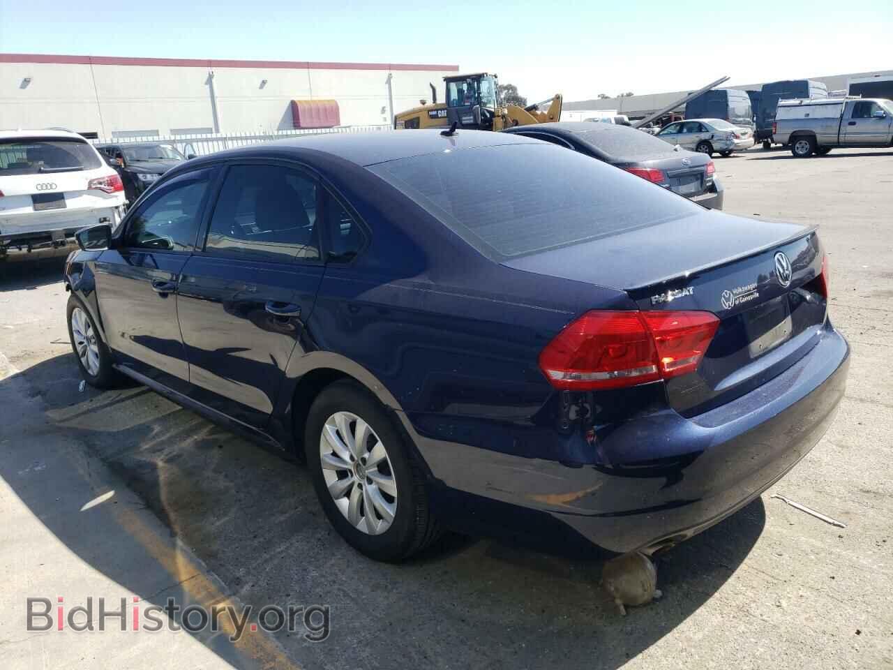 2013 VOLKSWAGEN PASSAT - VIN: 1VWAP7A33DC107577 - Фото 2