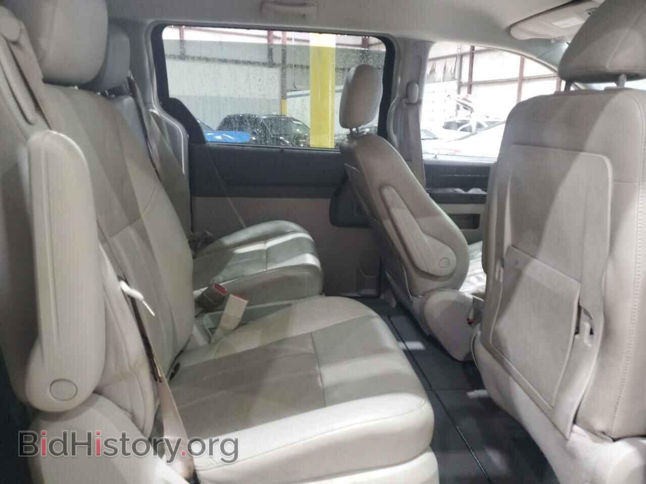 2008 CHRYSLER MINIVAN - VIN: 2A8HR54P98R736846 - Фото 11