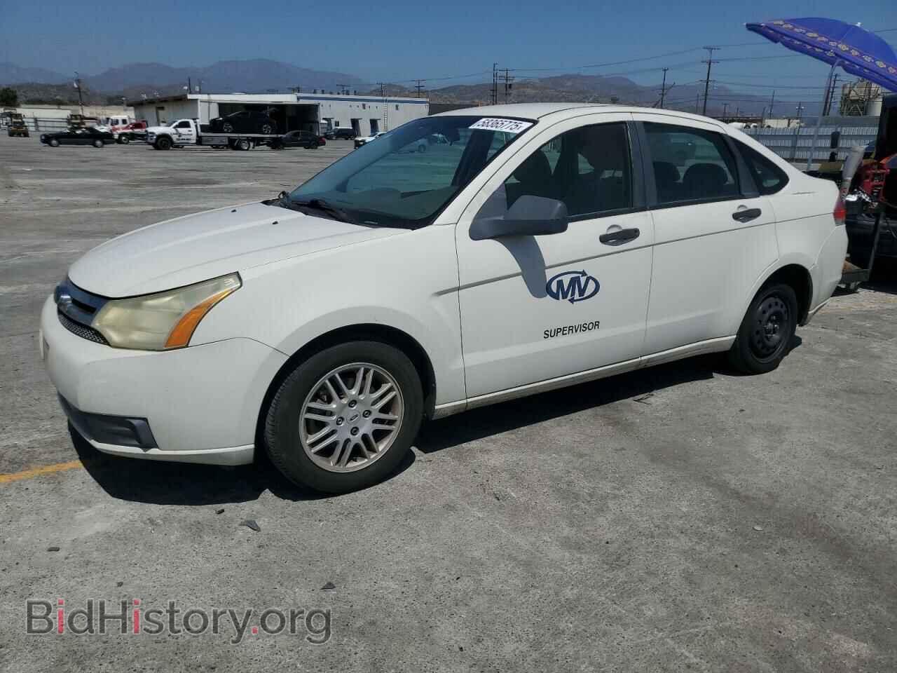 Photo 1FAHP3FN4AW236240 - FORD FOCUS 2010