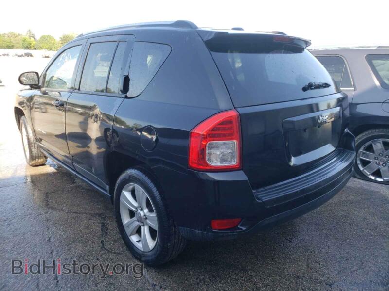 2011 Jeep COMPASS (VIN 1J4NT1FA5BD137573) — photo 3 of 10