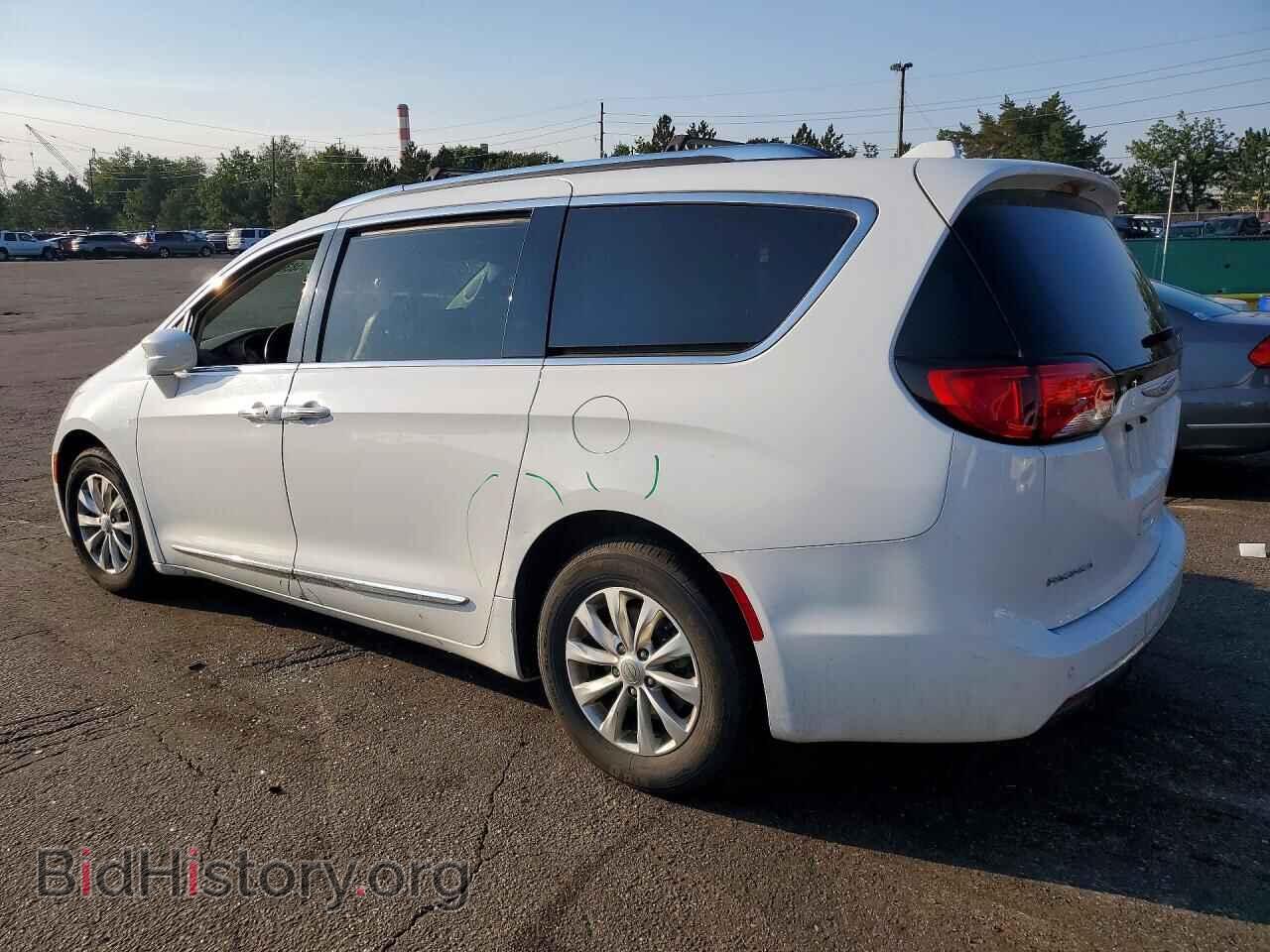 2019 CHRYSLER PACIFICA - VIN: 2C4RC1BG8KR560548 - Photo 2
