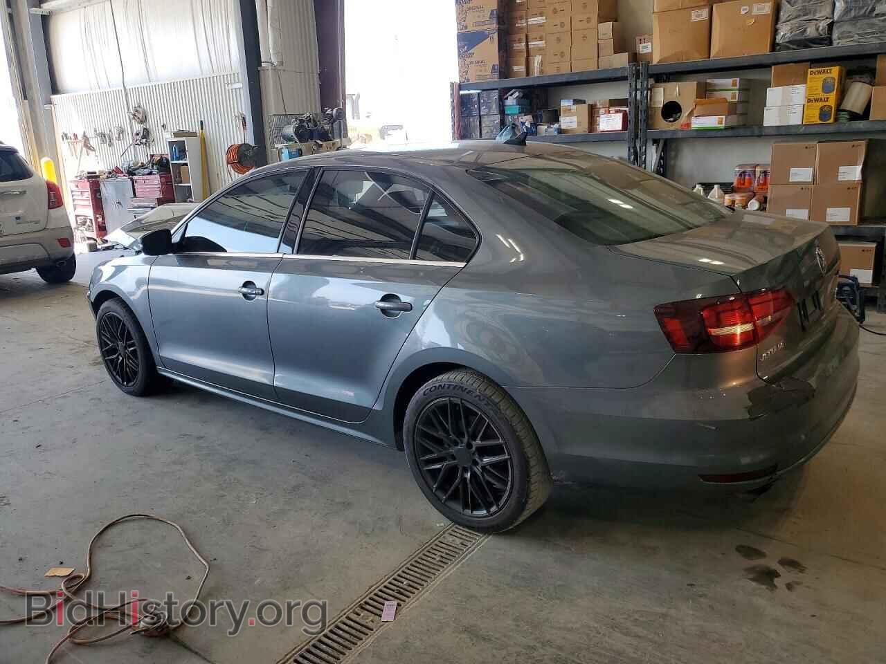 2018 VOLKSWAGEN JETTA - VIN: 3VWDB7AJ3JM258438 - Фото 2