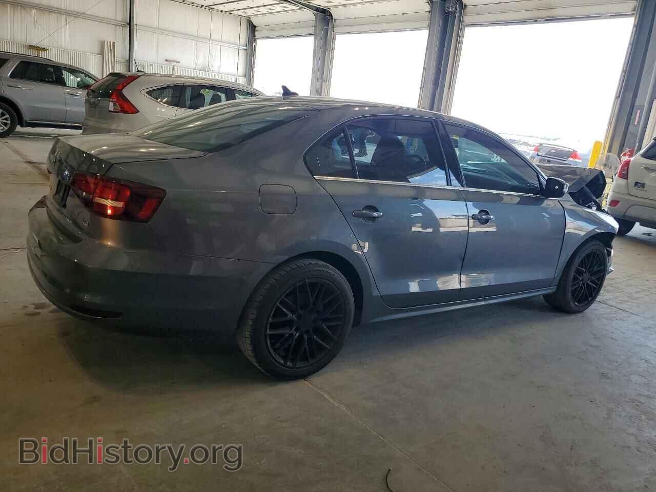 2018 VOLKSWAGEN JETTA - VIN: 3VWDB7AJ3JM258438 - Фото 3