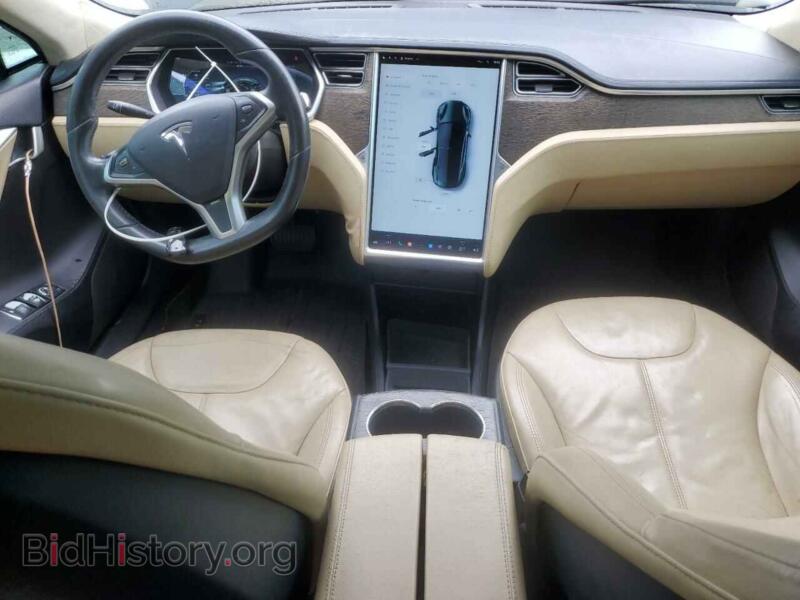 2013 Tesla MODEL S (VIN 5YJSA1CG2DFP20430) — фото 8 из 12