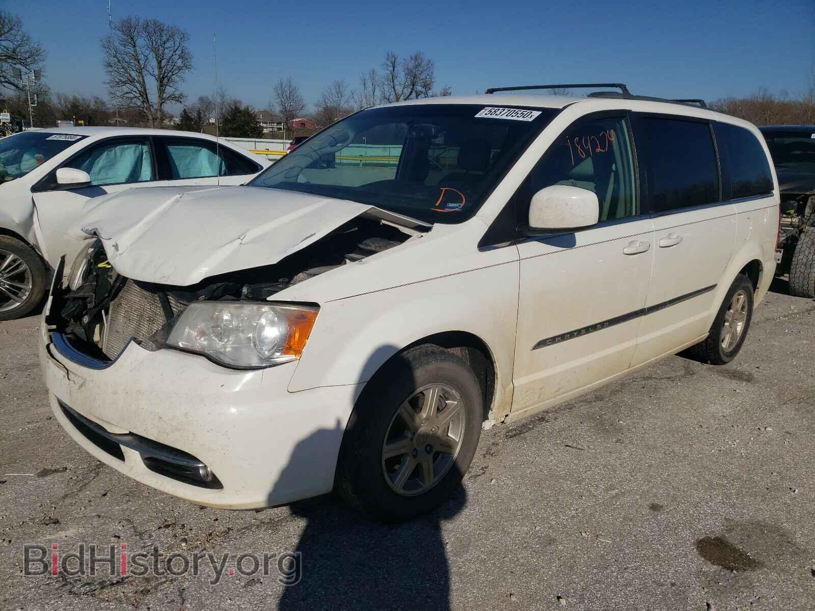 2013 CHRYSLER MINIVAN - VIN: 2C4RC1BG0DR525568 - Photo 2