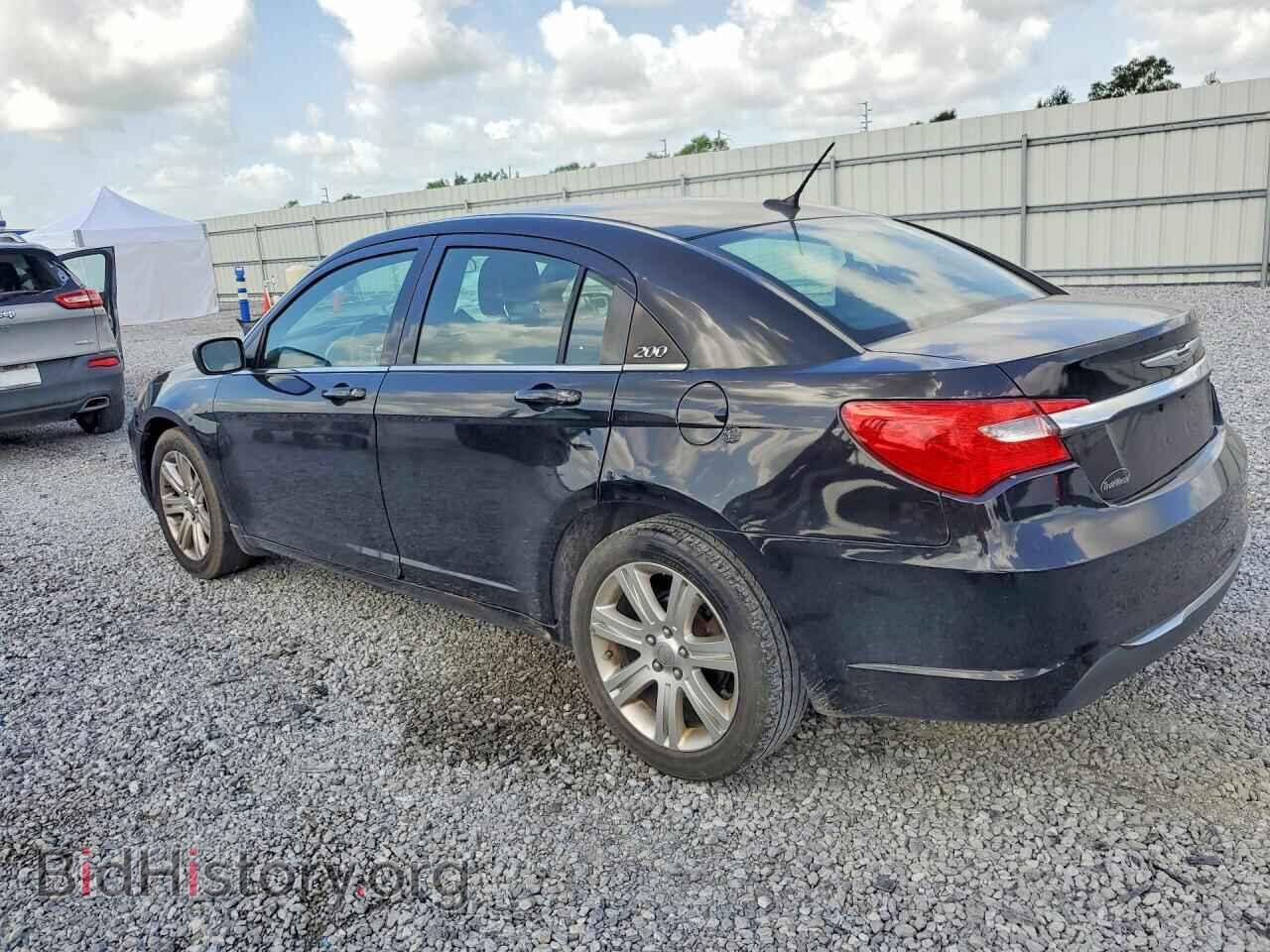 2011 CHRYSLER 200 - VIN: 1C3BC1FB6BN611403 - Photo 2
