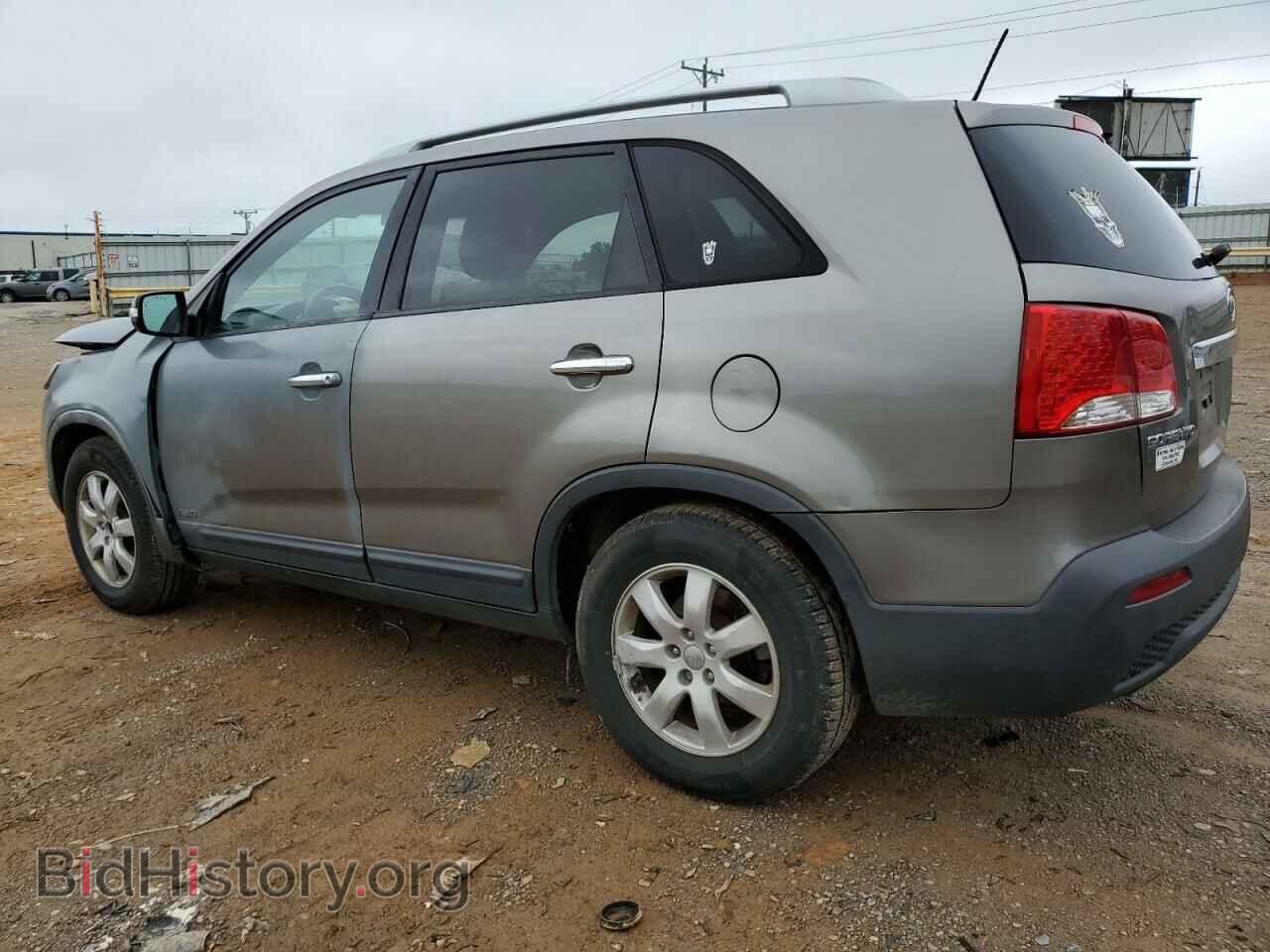 2013 KIA SORENTO - VIN: 5XYKTDA21DG319088 - Фото 2