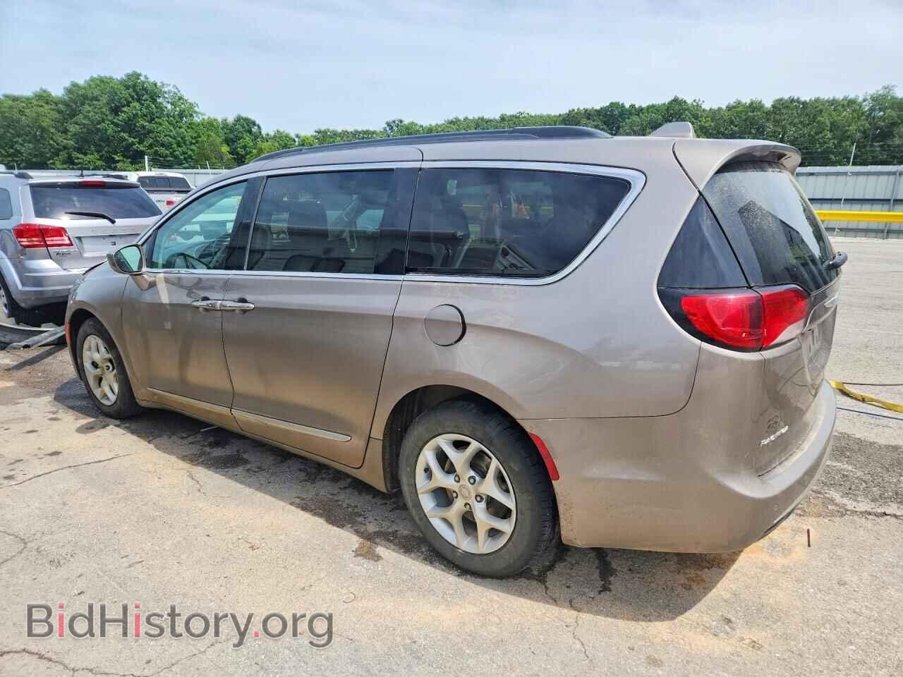 2017 CHRYSLER PACIFICA - VIN: 2C4RC1BG3HR552981 - Фото 2