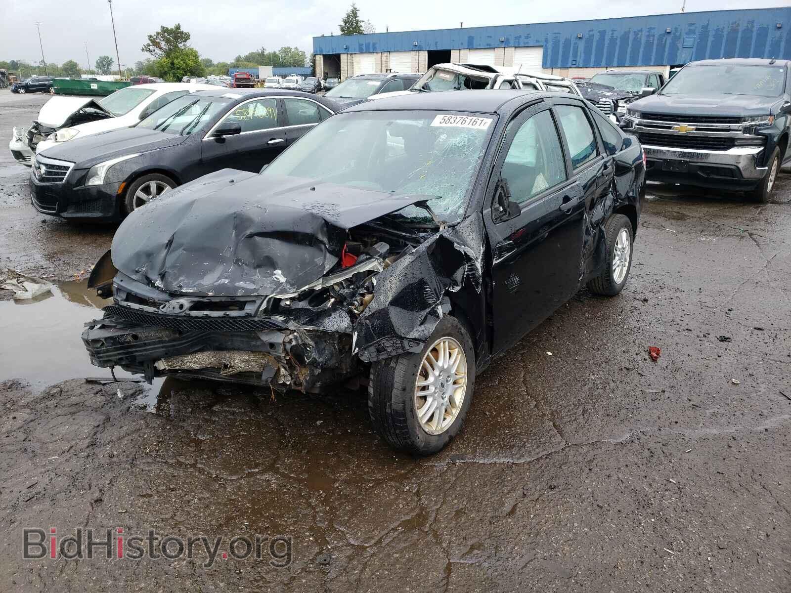 2009 FORD FOCUS - VIN: 1FAHP35NX9W152825 - Фото 2