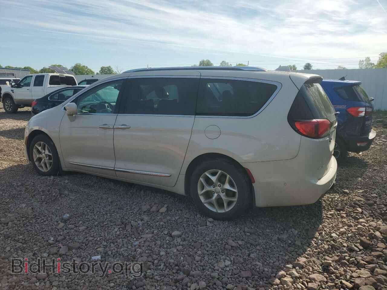 2017 CHRYSLER PACIFICA - VIN: 2C4RC1EG4HR633371 - Фото 2