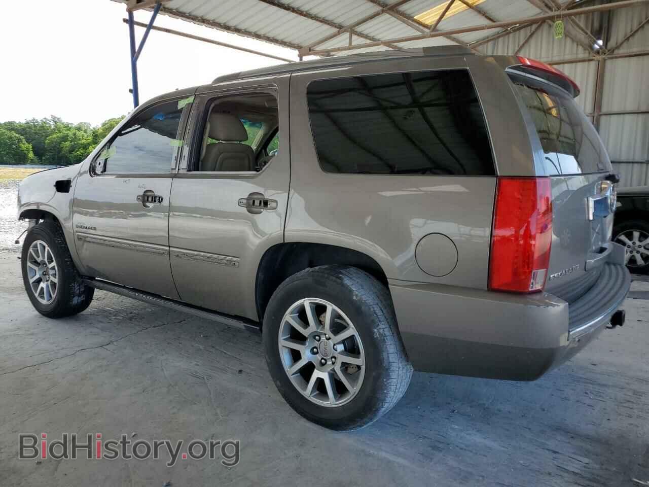 2011 CADILLAC ESCALADE - VIN: 1GYS3CEF8BR202933 - Photo 2