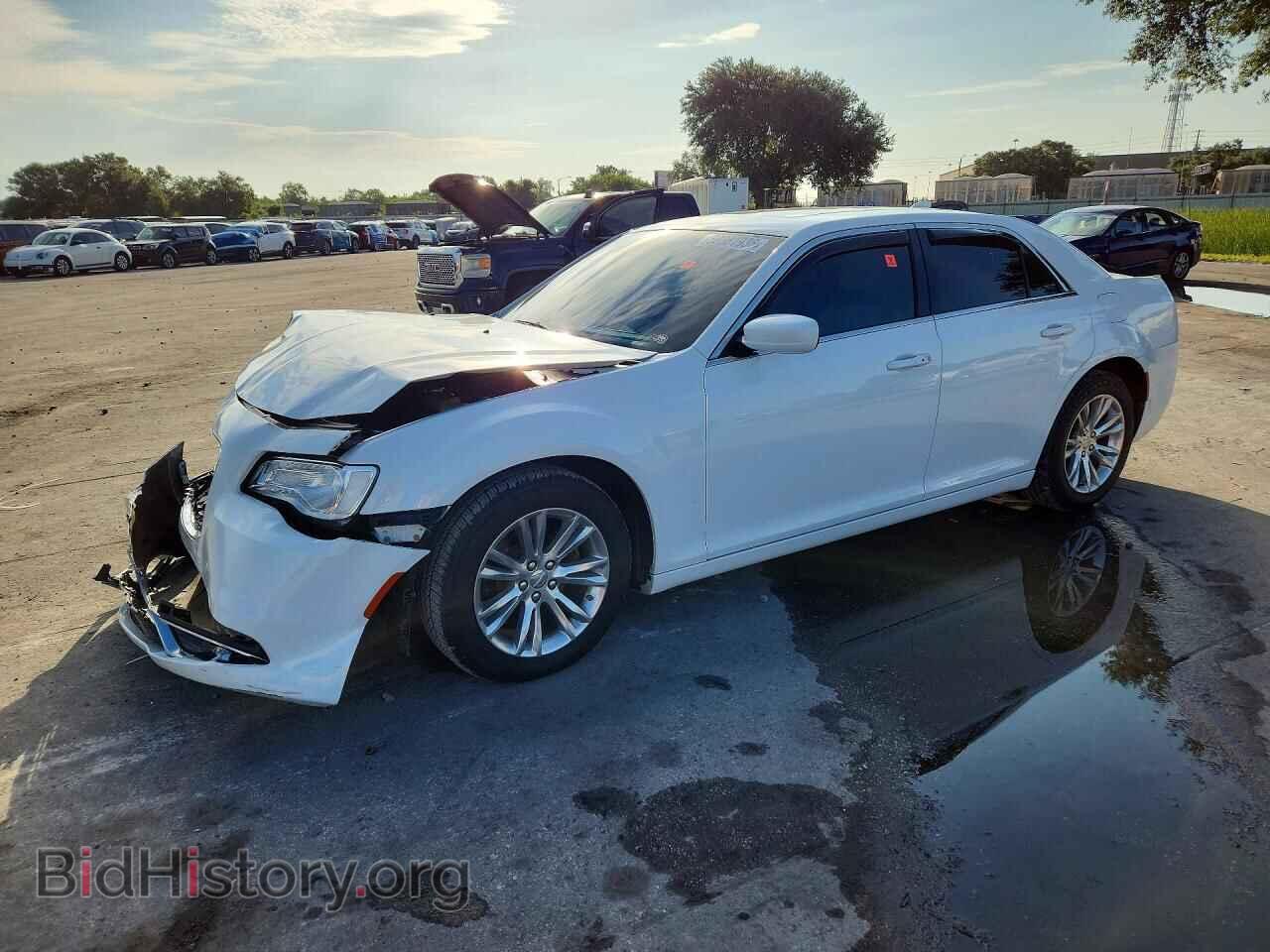Фотография 2C3CCAAG3HH552688 - CHRYSLER 300 2017