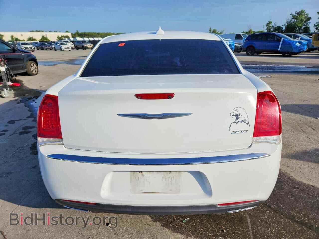 2017 CHRYSLER 300 - VIN: 2C3CCAAG3HH552688 - Фото 6