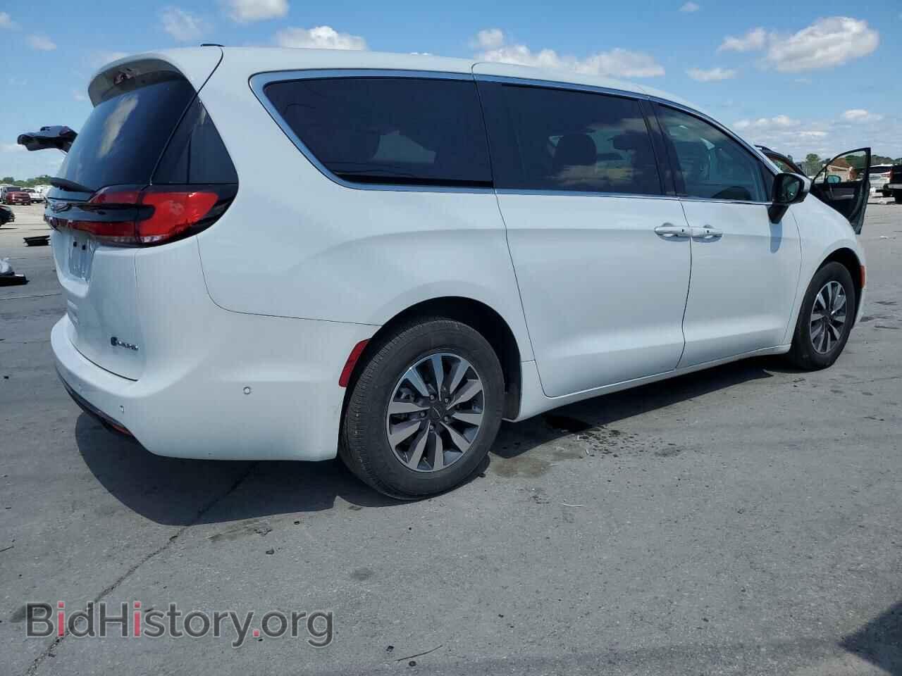 2023 CHRYSLER PACIFICA - VIN: 2C4RC1L76PR562630 - Фото 3