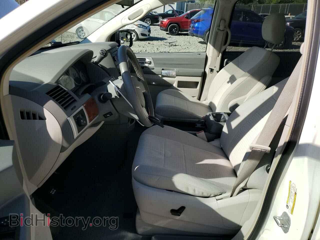 2008 CHRYSLER MINIVAN - VIN: 2A8HR54P78R610615 - Фото 7