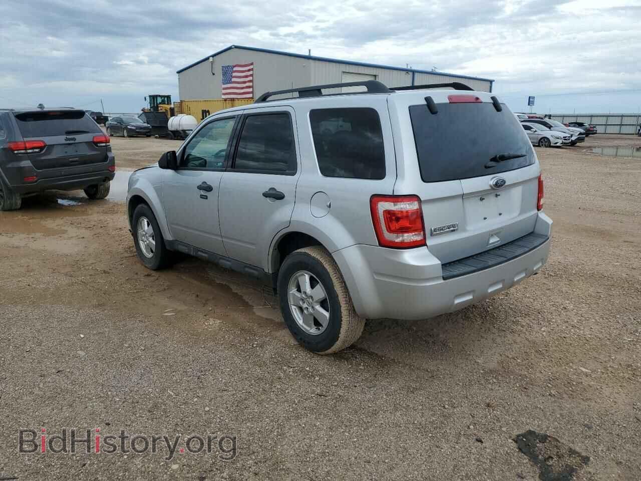 2011 FORD ESCAPE - VIN: 1FMCU9D73BKC38635 - Фото 2