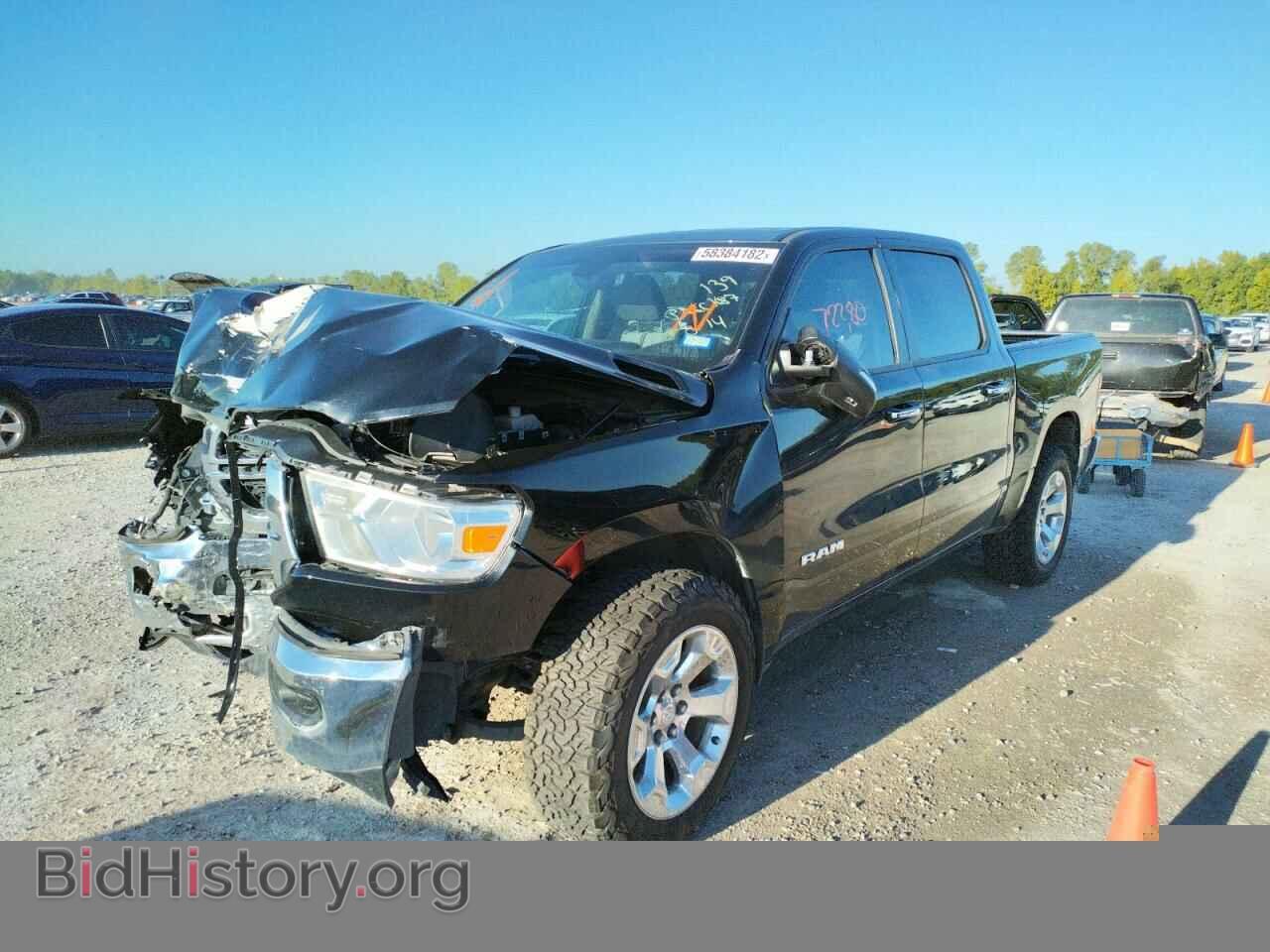 2020 RAM 1500 - VIN: 1C6RREFT8LN360143 - Фото 2