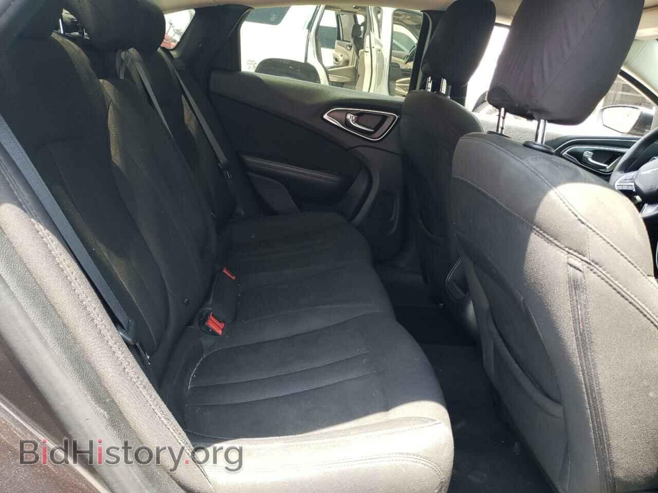 2016 CHRYSLER 200 - VIN: 1C3CCCAB3GN120706 - Фото 10