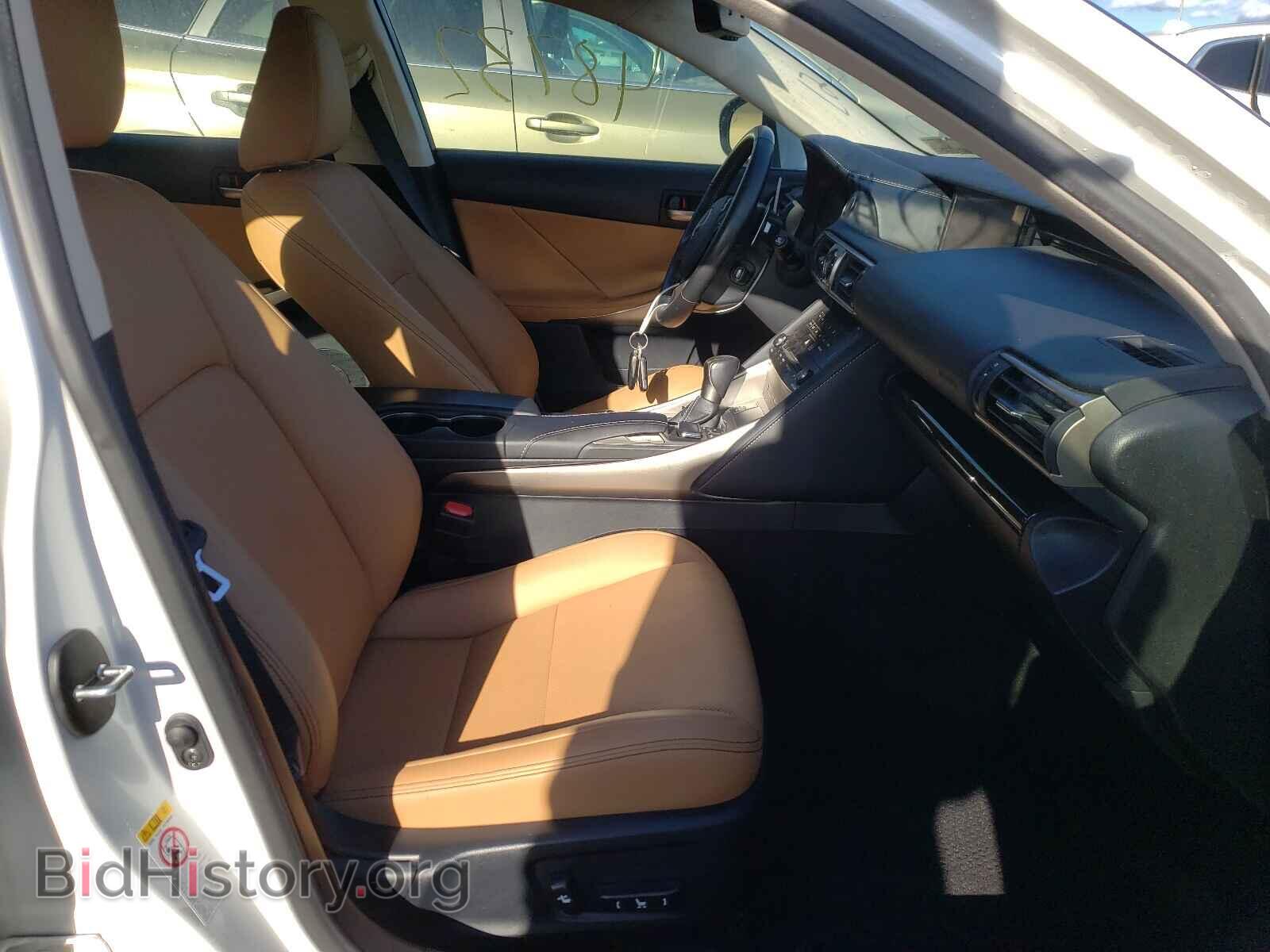 2018 LEXUS IS - VIN: JTHC81D22J5028215 - Фото 5