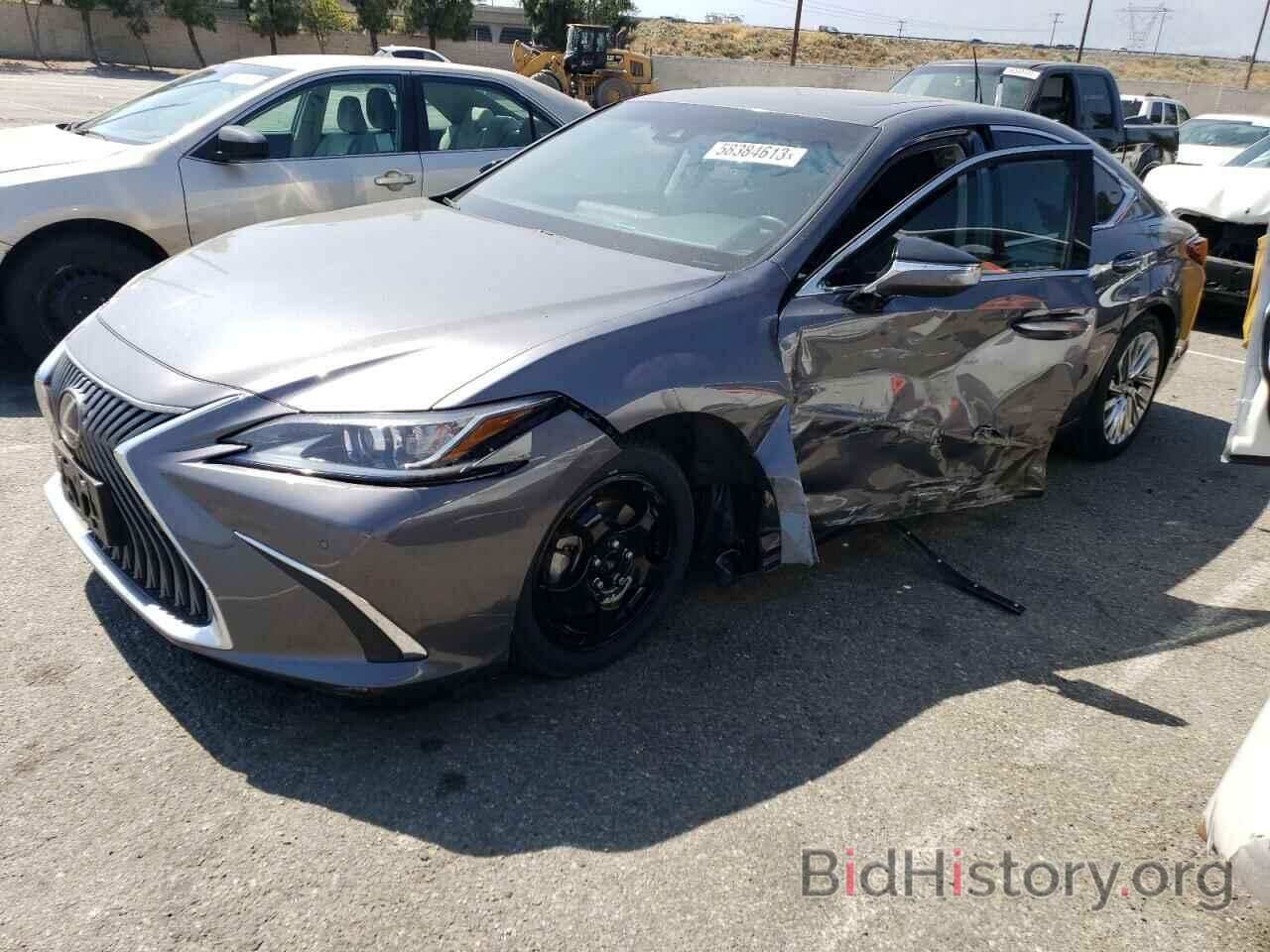 Photo 58AEZ1B18LU052548 - LEXUS ES350 2020