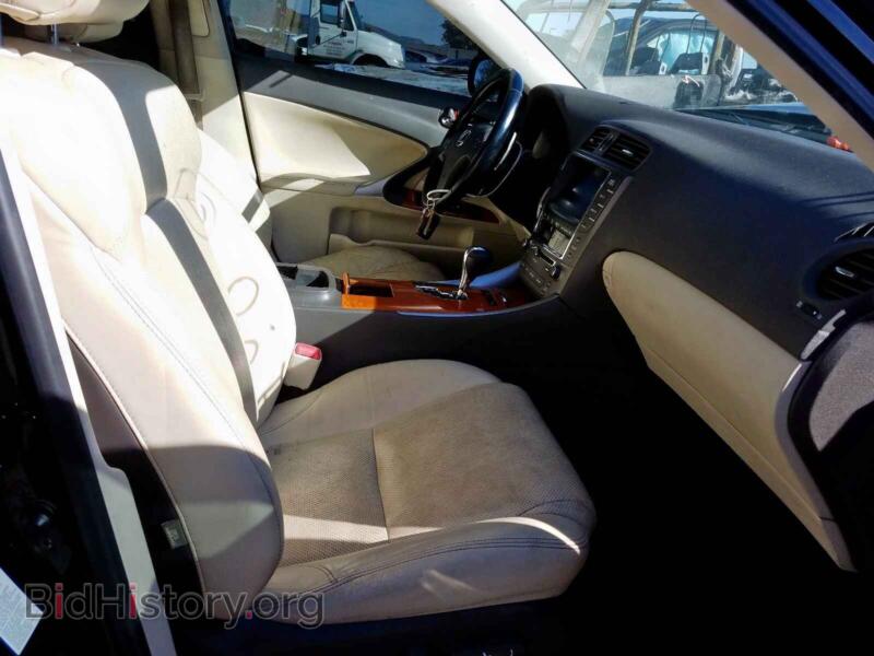 2009 Lexus IS (VIN JTHBE262692017349) — фото 5 из 10