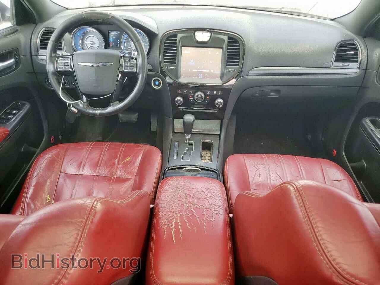 2012 CHRYSLER 300 - VIN: 2C3CCADT2CH136648 - Фото 8