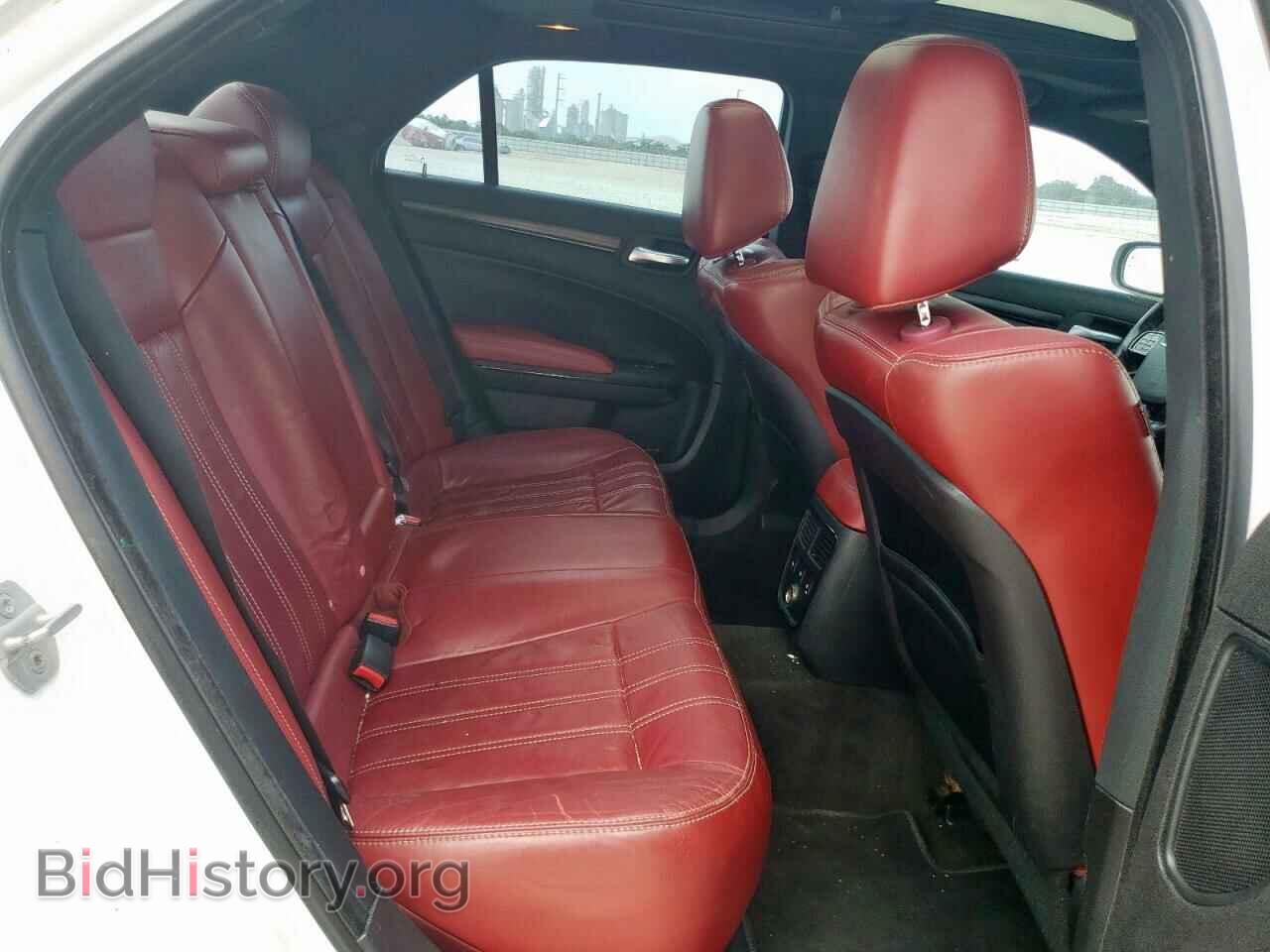 2012 CHRYSLER 300 - VIN: 2C3CCADT2CH136648 - Фото 10