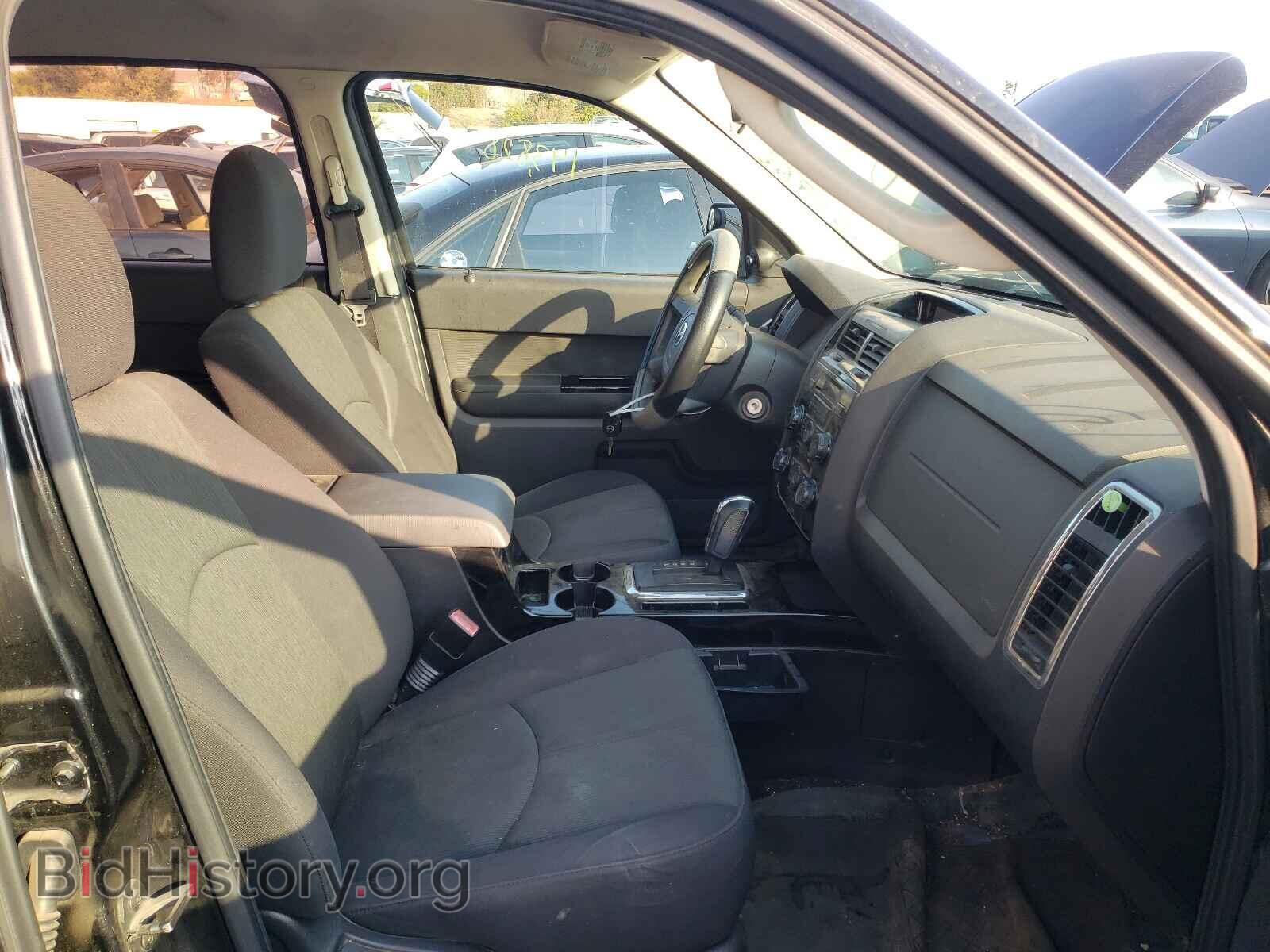 2011 MAZDA TRIBUTE - VIN: 4F2CY0C77BKM00773 - Фото 5