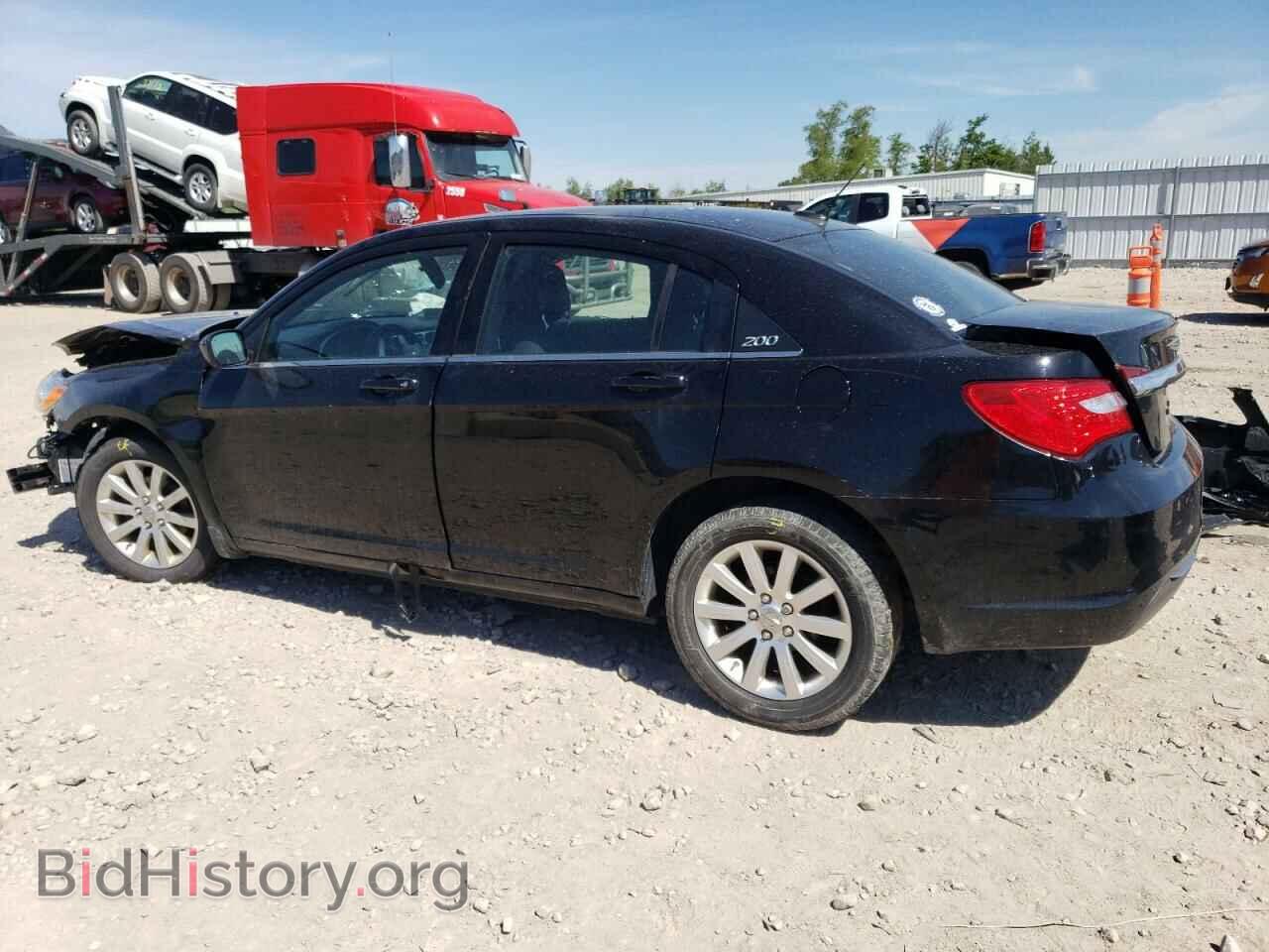 2013 CHRYSLER 200 - VIN: 1C3CCBBB8DN612555 - Photo 2
