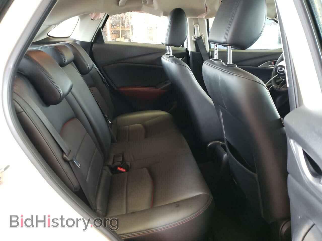 2018 MAZDA CX-3 - VIN: JM1DKFC70J1307168 - Фото 11