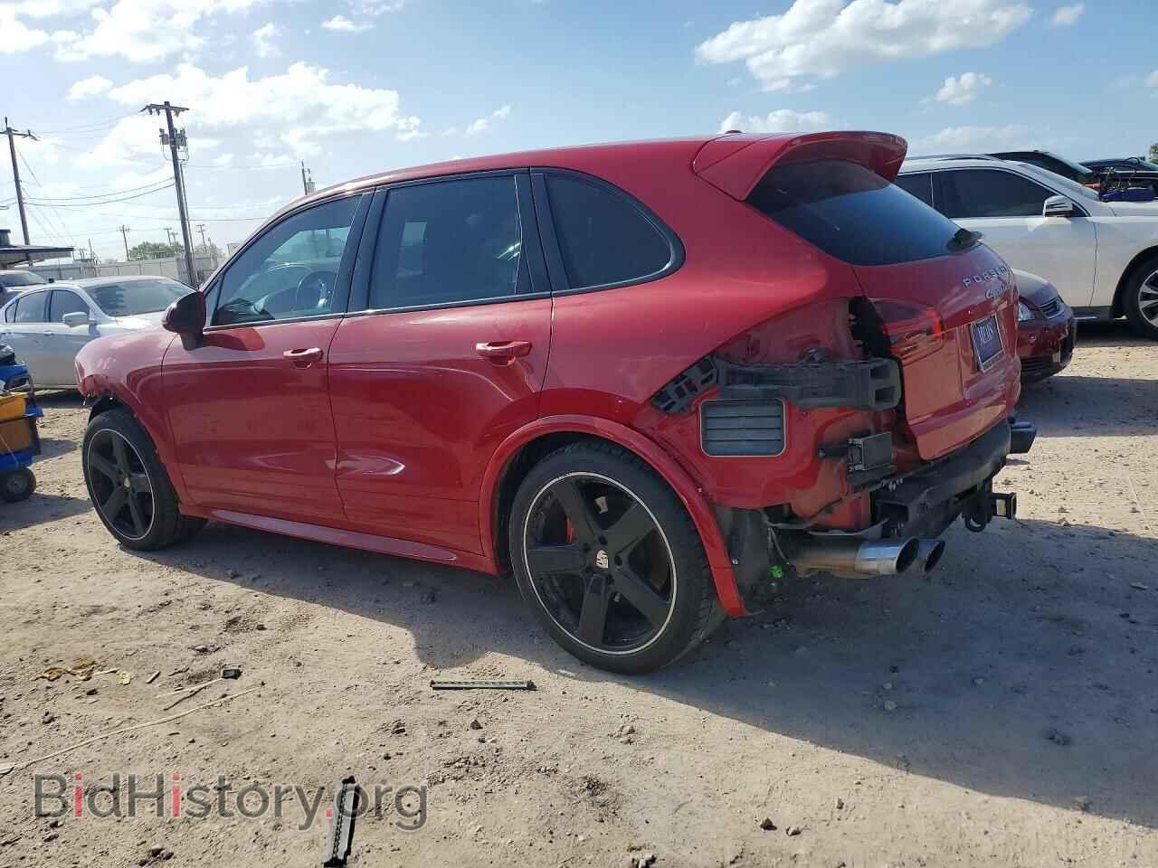 2017 PORSCHE CAYENNE - VIN: WP1AC2A27HLA92126 - Photo 2