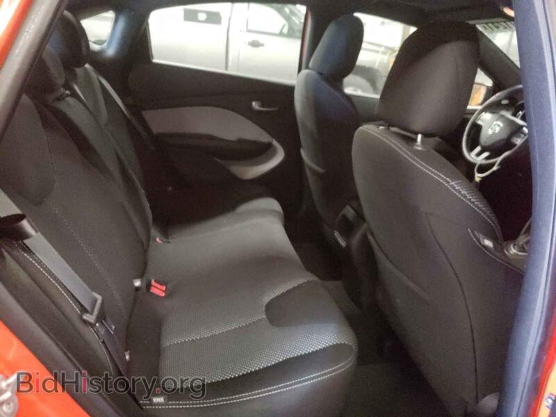 2015 Dodge DART (VIN 1C3CDFBBXFD390601) — фото 6 из 10