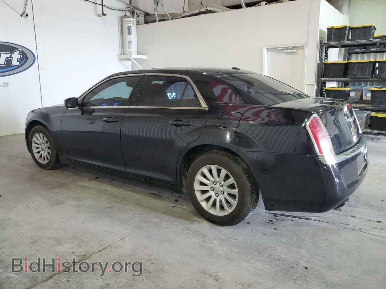 2014 CHRYSLER 300 - VIN: 2C3CCAAG2EH260199 - Фото 2