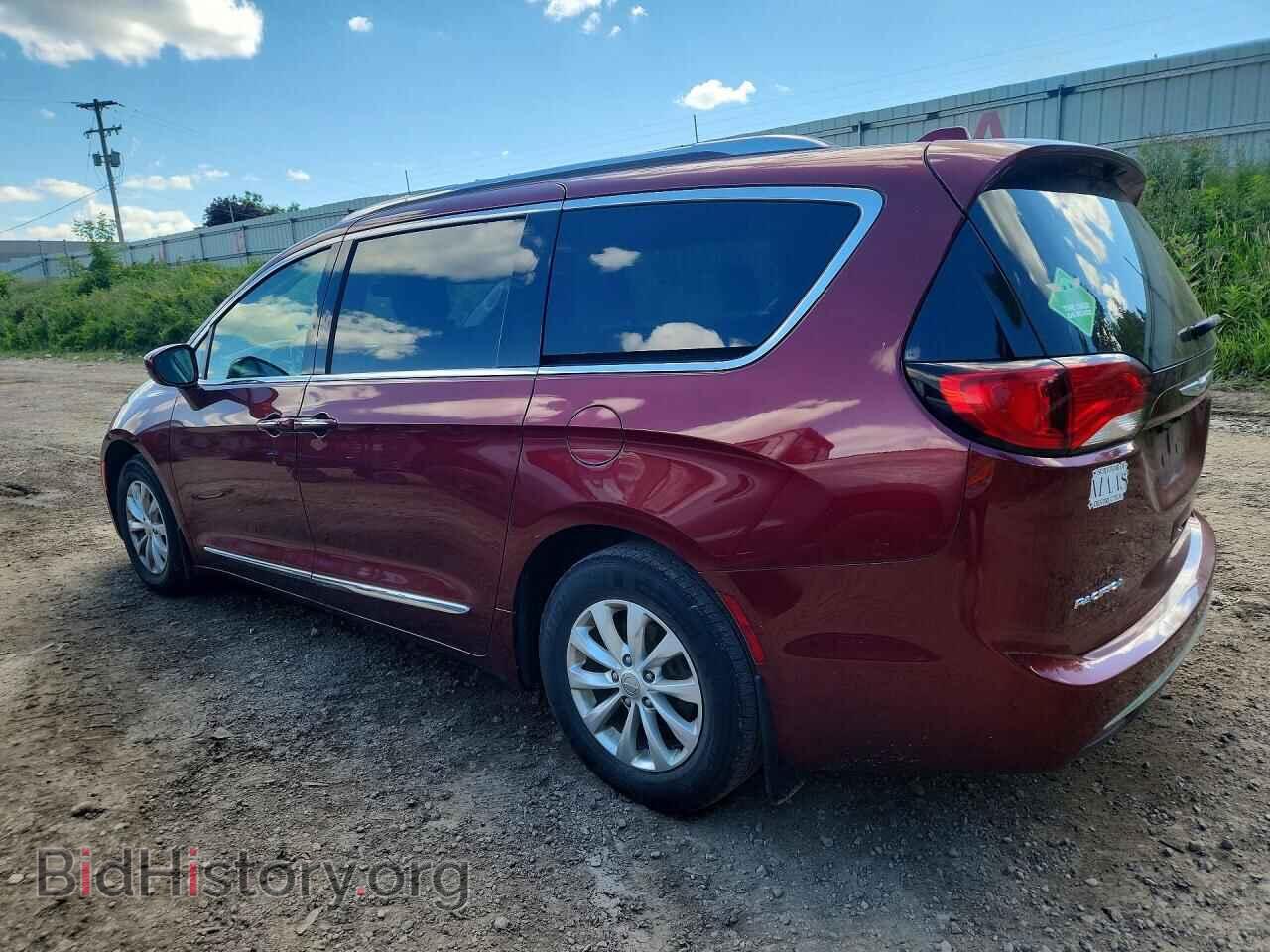2018 CHRYSLER PACIFICA - VIN: 2C4RC1BG7JR233556 - Фото 2