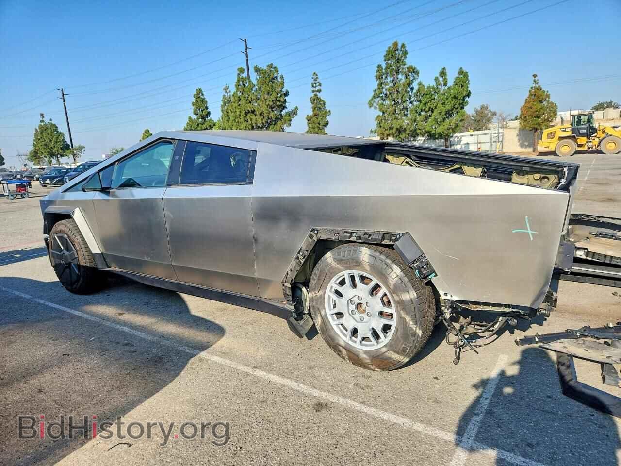 2024 TESLA CYBERTRUCK - VIN: 7G2CEHED8RA024161 - Photo 2