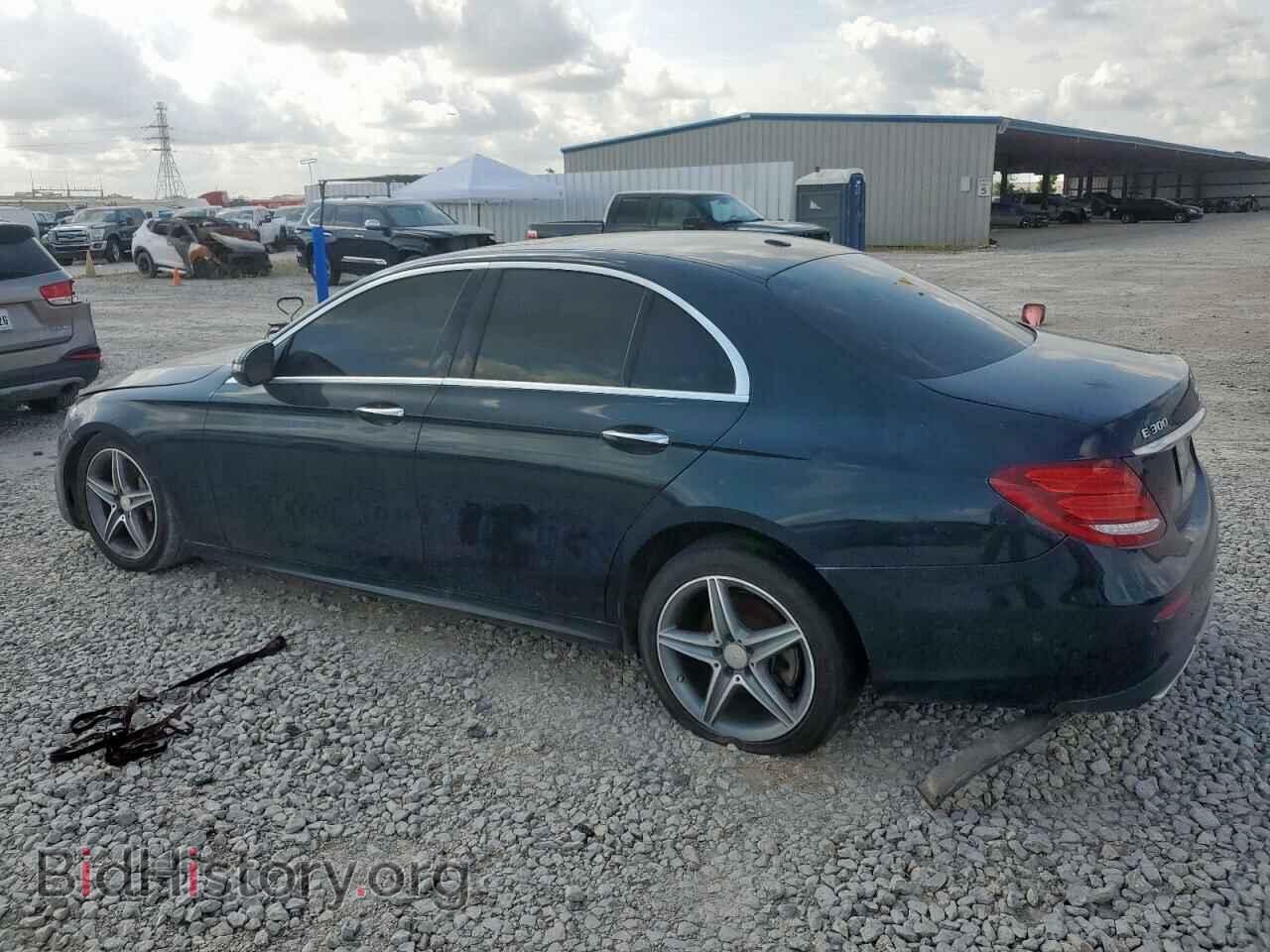 2017 MERCEDES-BENZ E-CLASS - VIN: WDDZF4JB2HA025796 - Фото 2