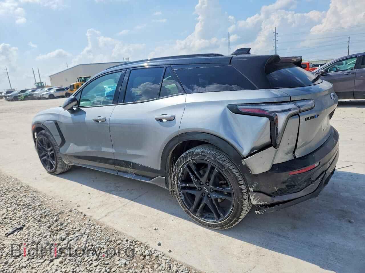 2025 CHEVROLET BLAZER - VIN: 3GNKDERL0SS247013 - Photo 2