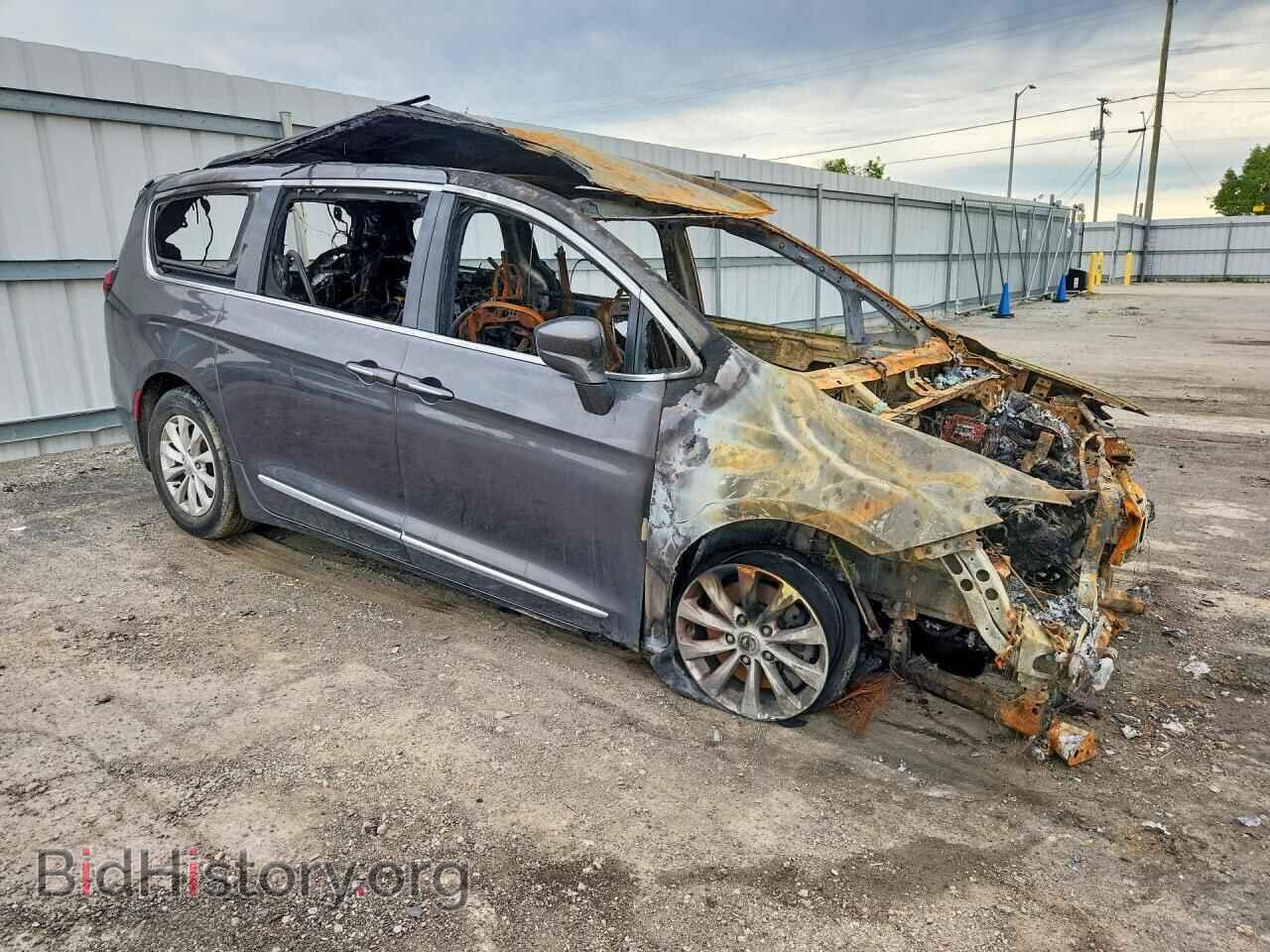 2017 CHRYSLER PACIFICA - VIN: 2C4RC1BG7HR598359 - Photo 4