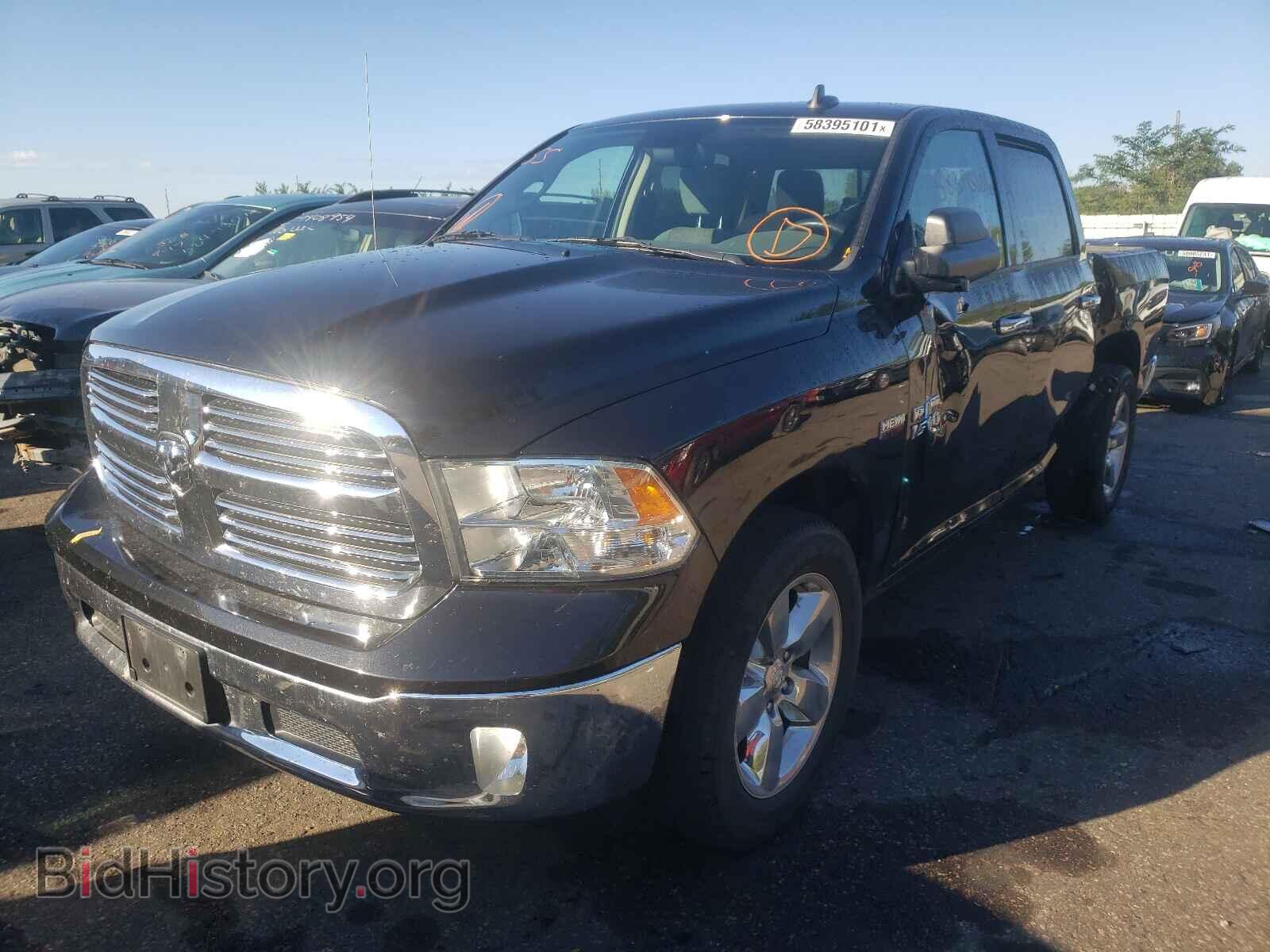 2015 RAM 1500 - VIN: 3C6RR7LT0FG711608 - Фото 2
