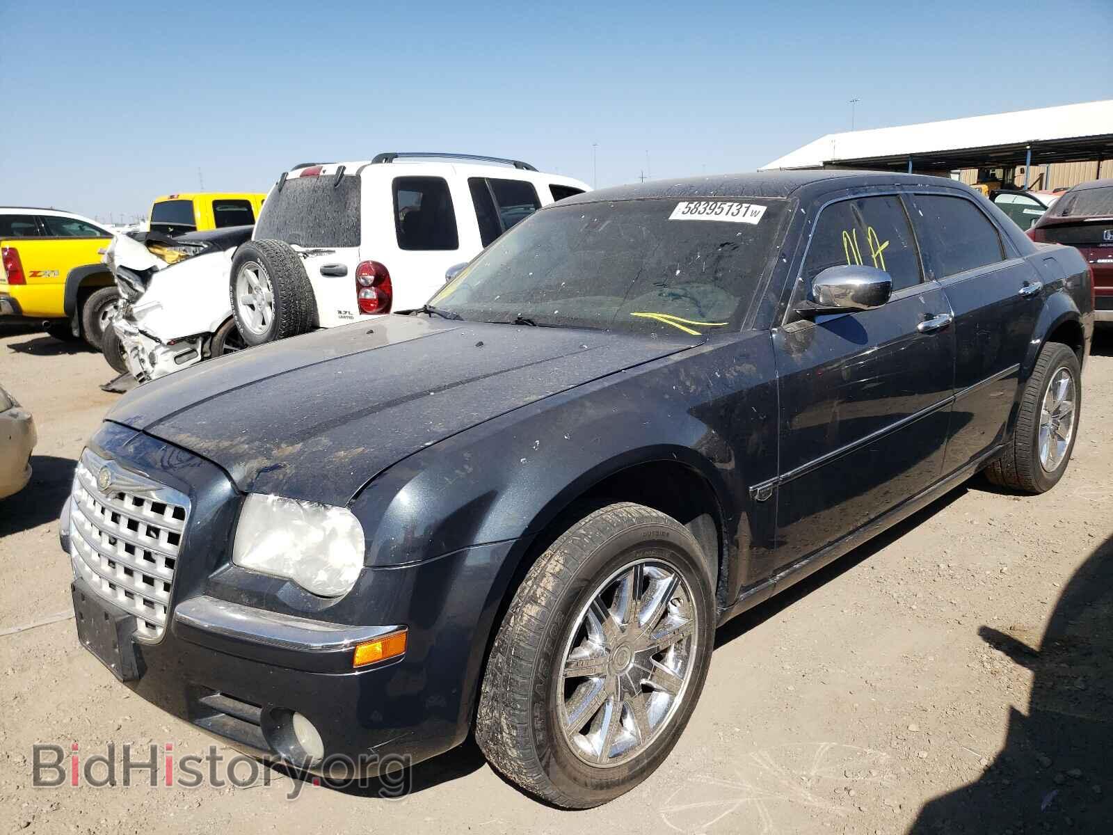 2007 CHRYSLER 300 - VIN: 2C3KK63H57H651769 - Фото 2