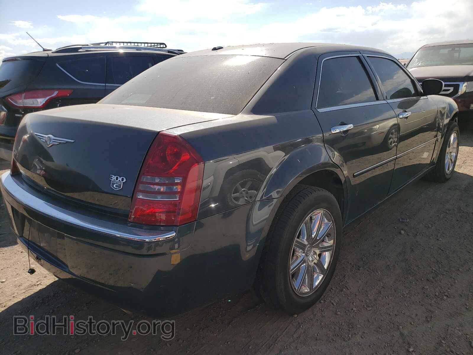 2007 CHRYSLER 300 - VIN: 2C3KK63H57H651769 - Фото 4