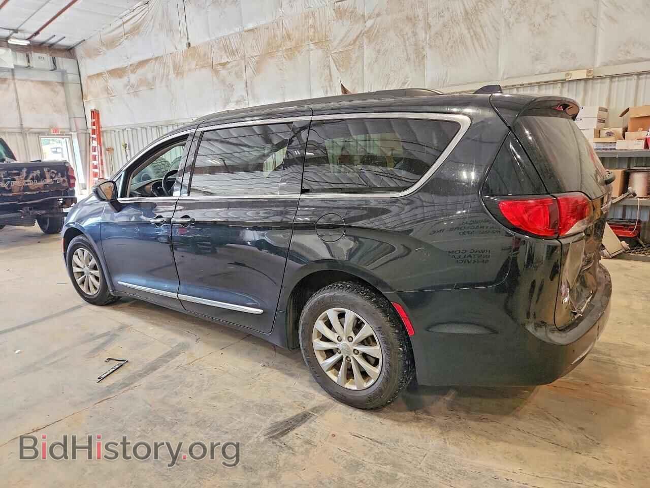2017 CHRYSLER PACIFICA - VIN: 2C4RC1BG1HR553644 - Photo 2