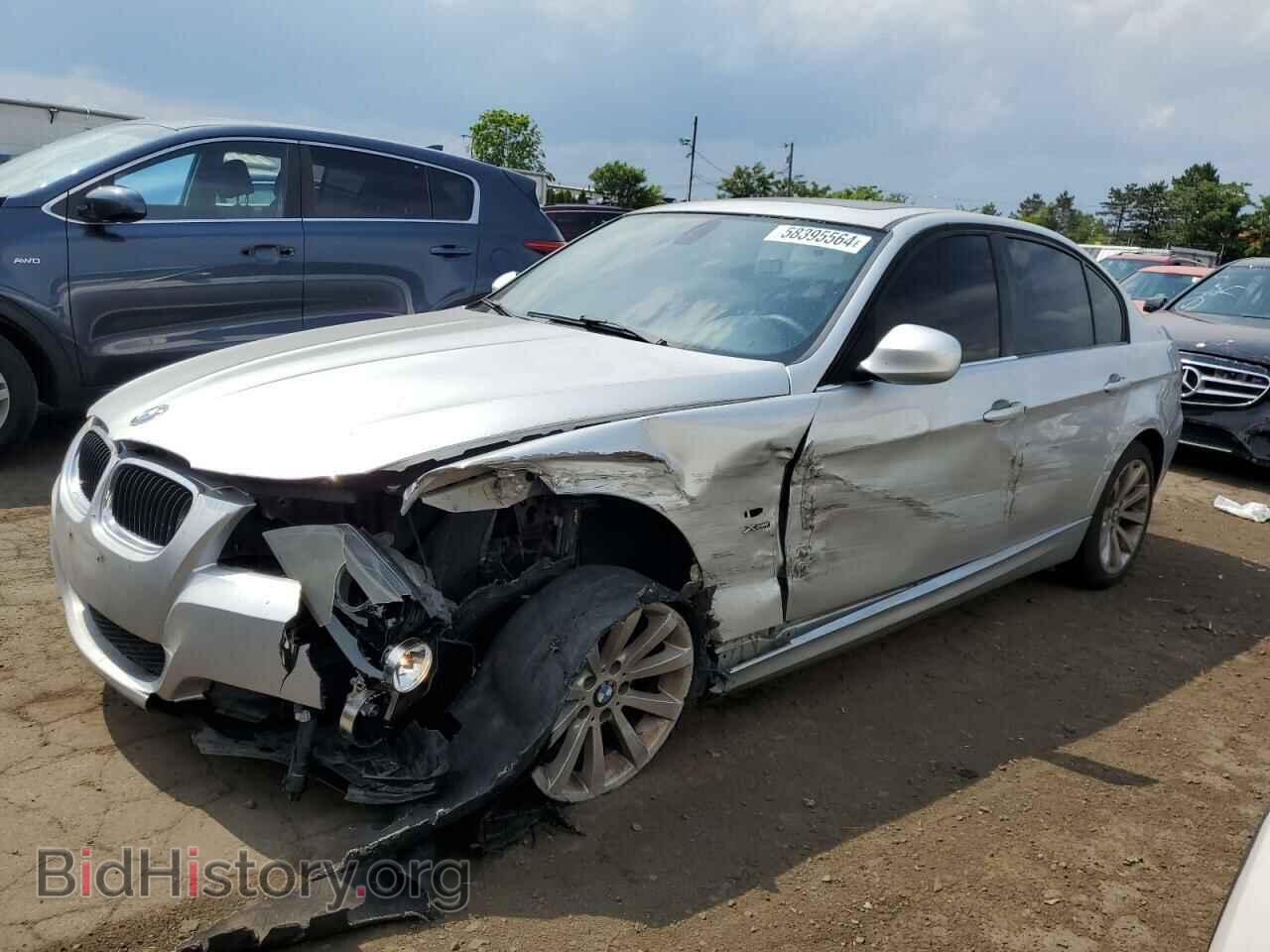 Photo WBAPK5G53BNN24592 - BMW 3 SERIES 2011