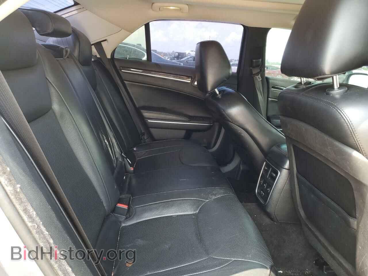 2016 CHRYSLER 300 - VIN: 2C3CCAEG7GH111185 - Фото 10